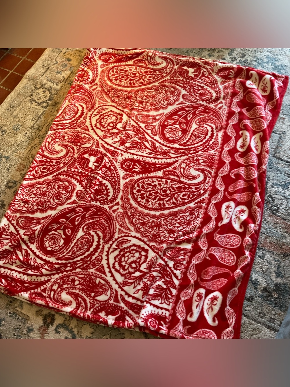 Vera Bradley Red & White Plush Paisley Throw Blanket